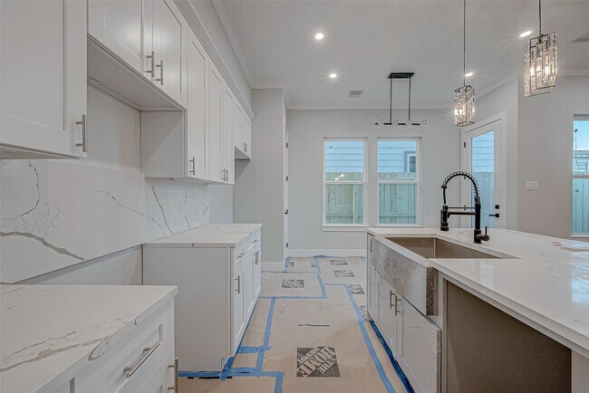Building Photo - 6840 Del Rio St
