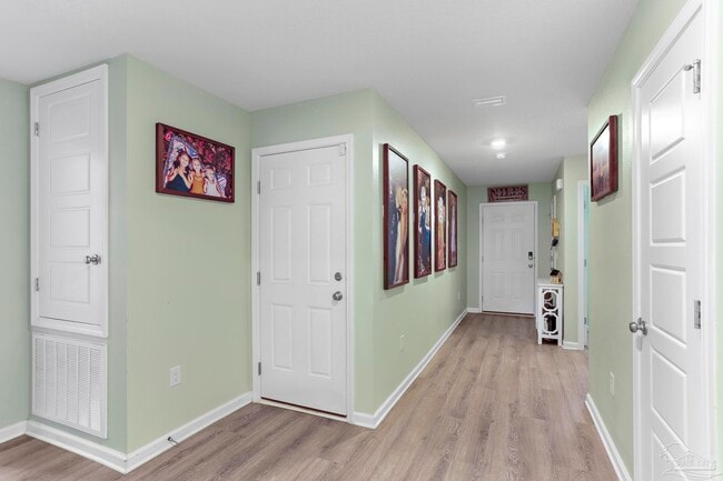 Building Photo - 903 Lovebird Ct