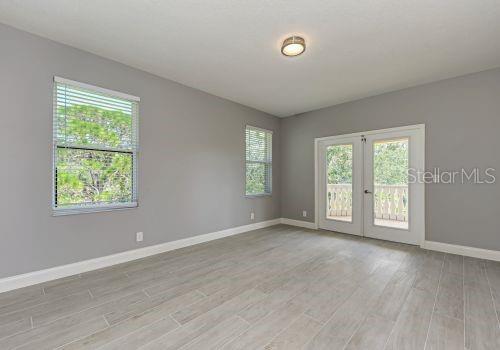Building Photo - 1648 Bayshore Dr