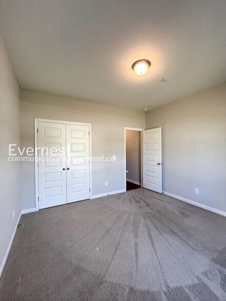 Building Photo - 1046 Echo Rdg Rd