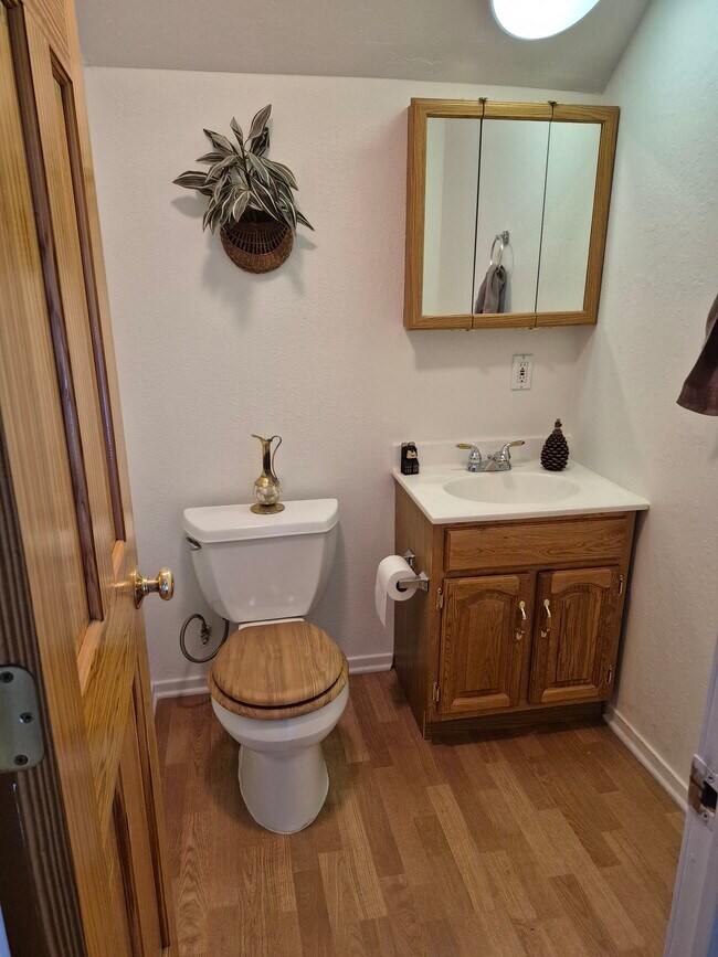 Building Photo - 11059 Zermatt Dr