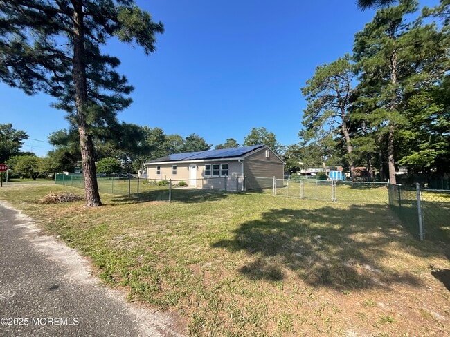 Building Photo - 208 Wichita Trail