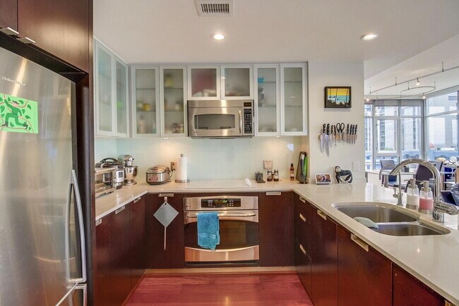 Building Photo - Skyline Views & Sophisticated Corner Living at Aria in Cortez Hill