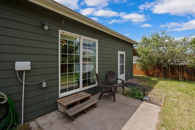 Building Photo - Glacier Chalet – Cozy Columbia Falls Retre...