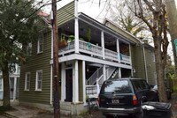 Building Photo - 69 Bogard St