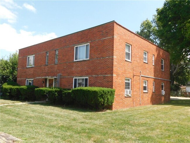Building Photo - 600 Hadley Ave
