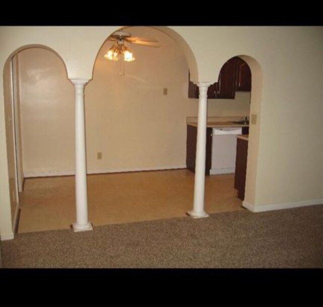 Building Photo - 961 Golfview Dr