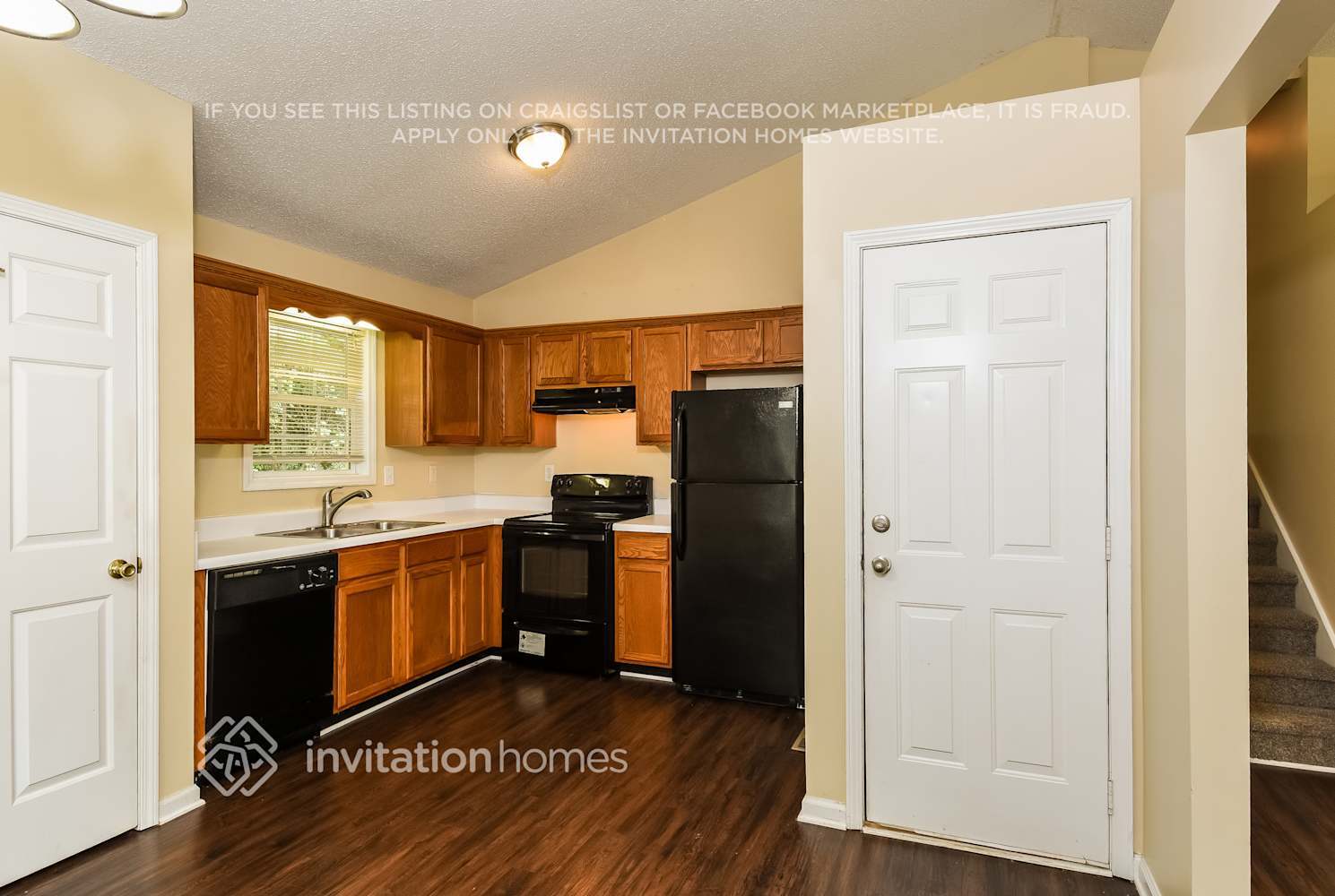 Building Photo - 240 Brookside Dr