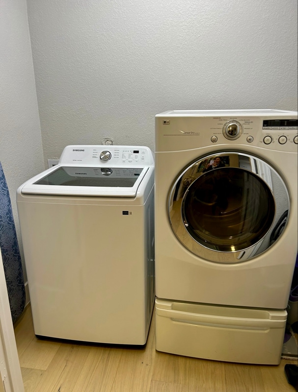 Building Photo - 2216 Pine St