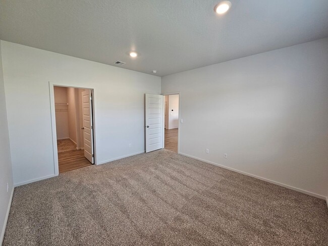 Building Photo - New build! October rent free