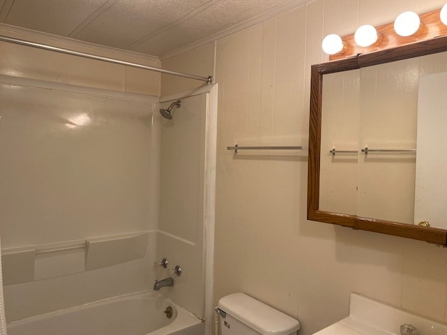 hall bath with tub - 34 Meadowlark Dr