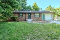 Building Photo - Proper Living in Winterville Georgia!