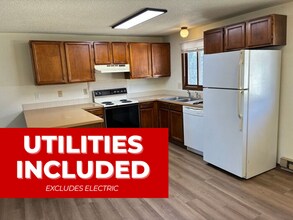 Building Photo - Cozy 2 Bed/1 Bath Apartment in North Lovel...