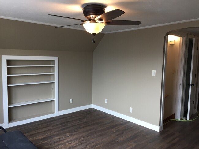 Living room - 835 Warren St