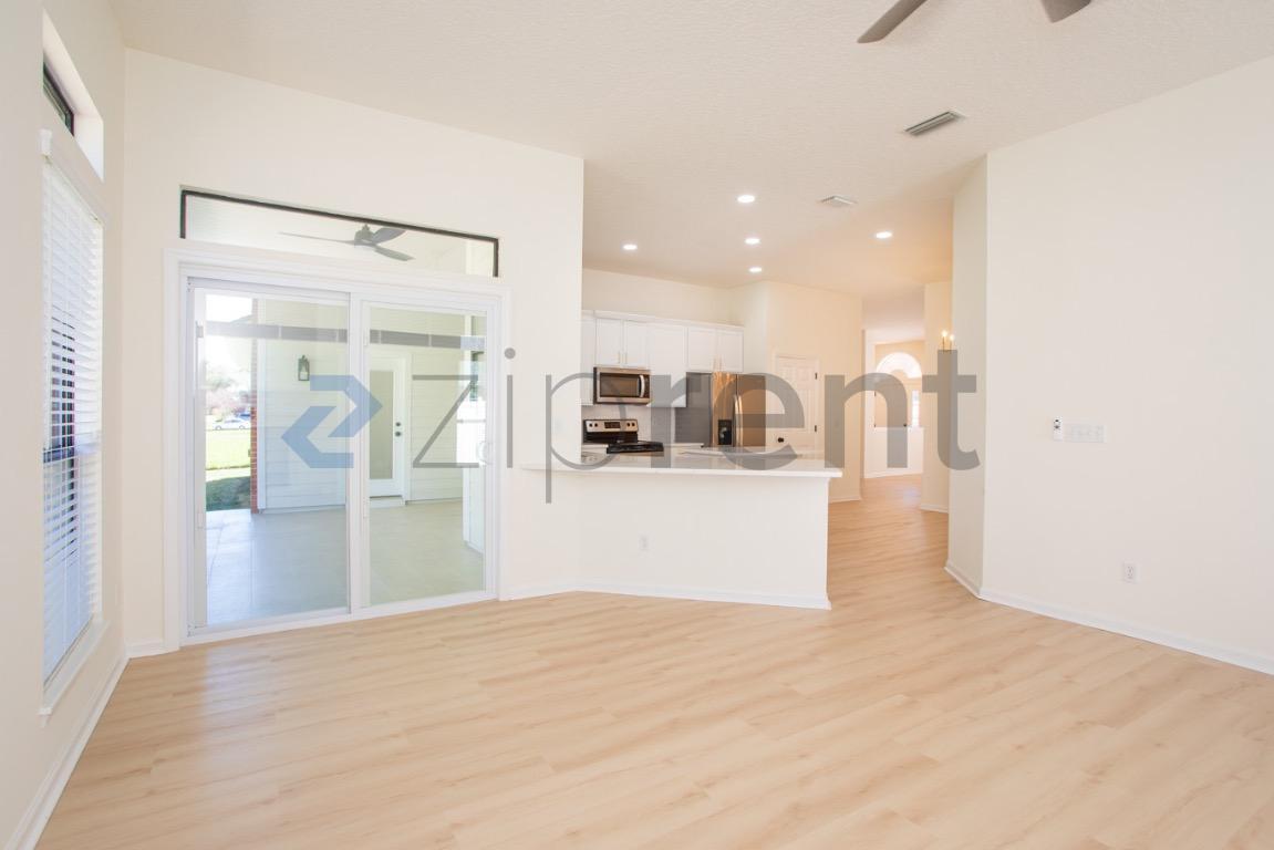 Building Photo - 10721 Long Cove Ct