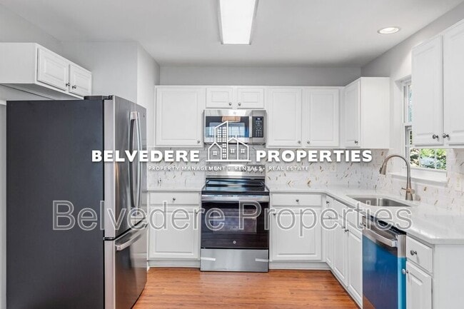 Building Photo - 14 Dunlevy Way