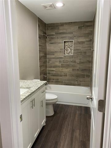 Building Photo - 422 W Coffin St