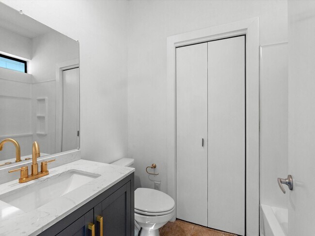 Building Photo - 4421 Eigel St