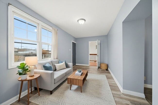 Building Photo - 8824 S Wabash Ave