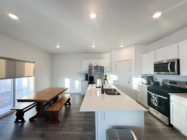 Building Photo - 3 BR/2.5BA | Newly Renovated Single Family Home | 1-Car Garage Parking | In Lehi!