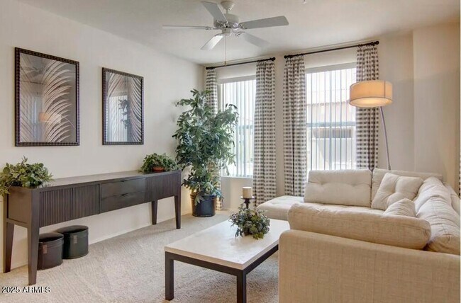 Building Photo - 3825 W Anthem Way