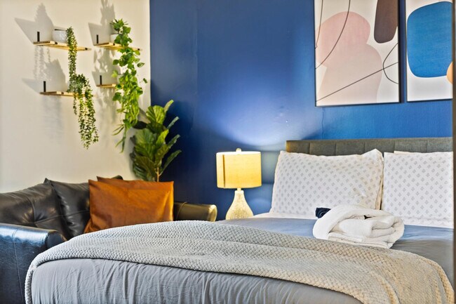 Building Photo - 60-62 Boylston Street-SI ID1240414P