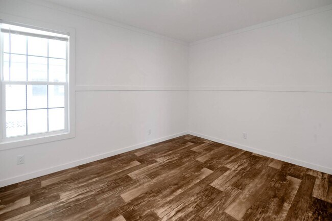 Building Photo - 1455 Whispering Pnes Lp