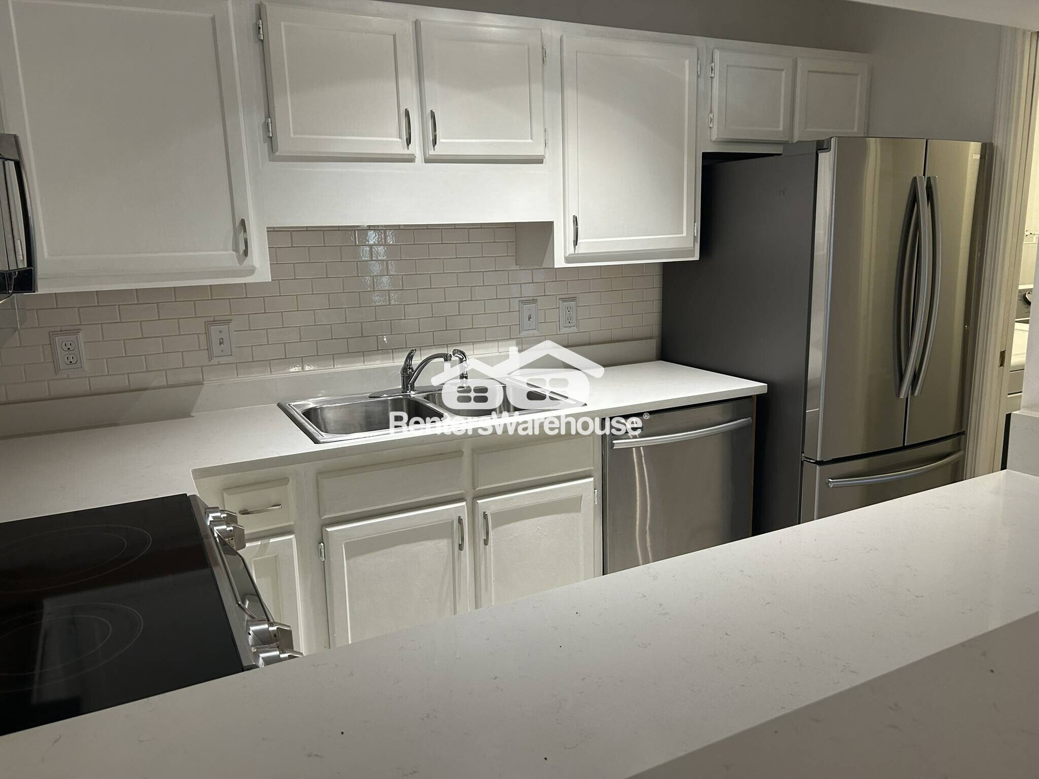 Building Photo - 1303 Gables Dr