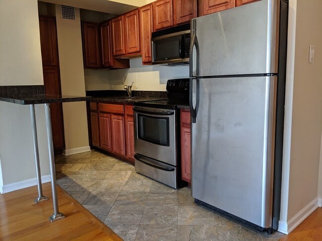 Building Photo - 4180 N Marine Dr