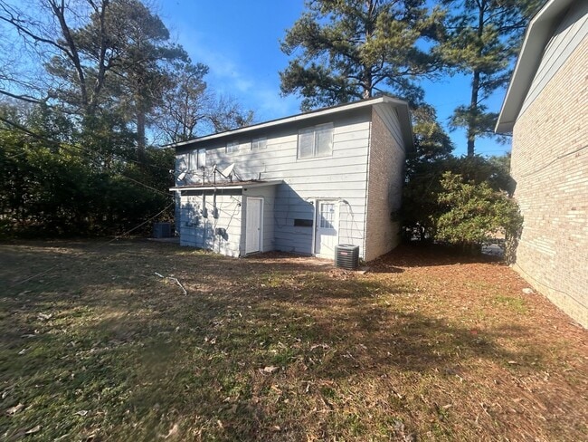 Building Photo - 1017 Leaphart St