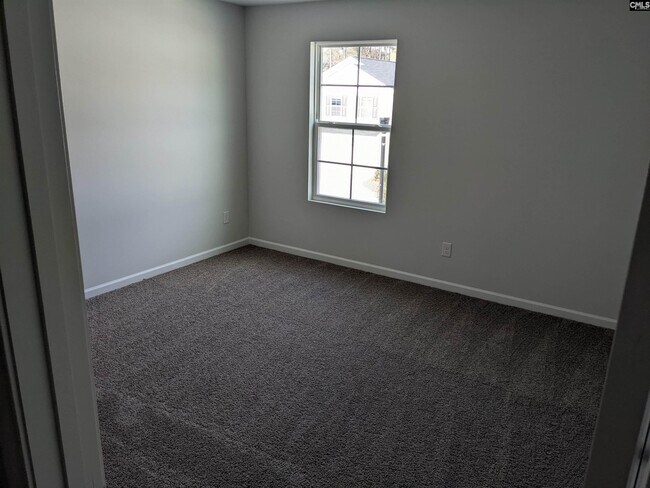 Building Photo - 531 Moresby Wy