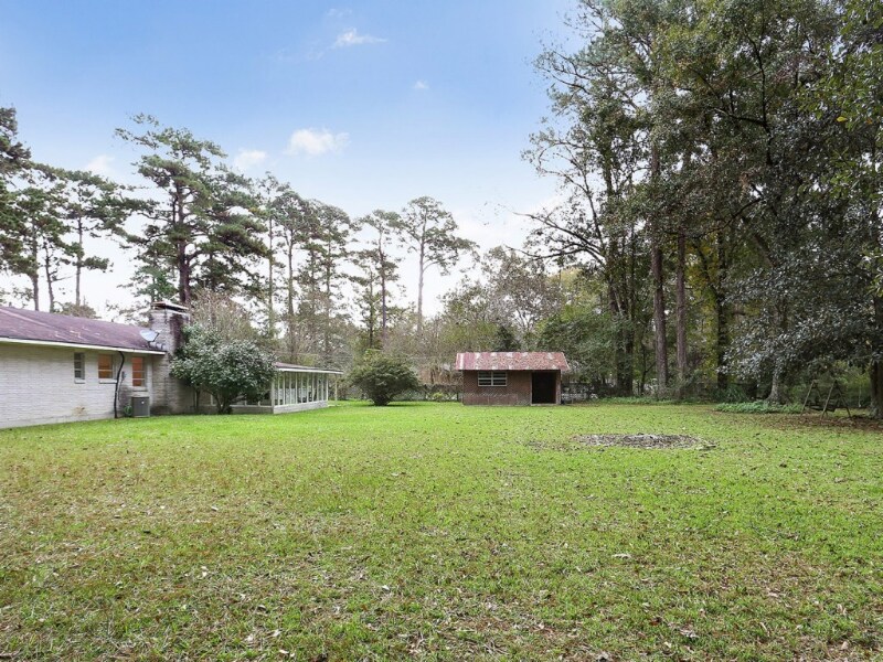 Building Photo - 604 Maple St