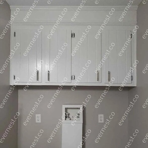 Building Photo - 475 Lowe Cir