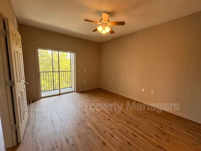 Building Photo - 14200 Avalon Rd