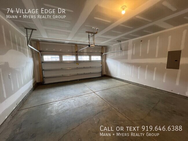 Building Photo - 74 Village Edge Dr