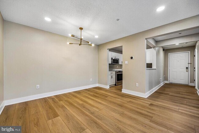 Building Photo - 12904 Churchill Ridge Cir