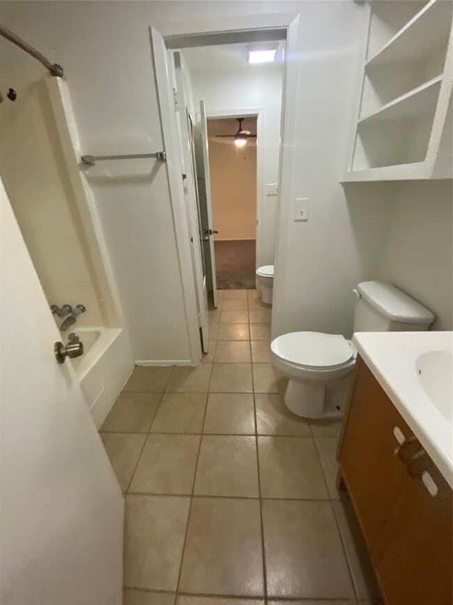 Building Photo - 1508 No Mor Cove