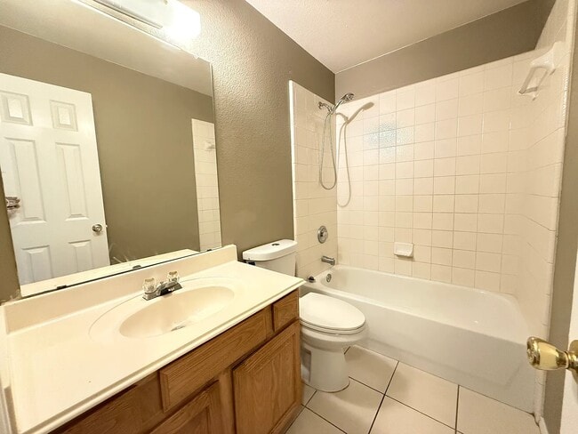 Building Photo - 6716 Spencer Dr