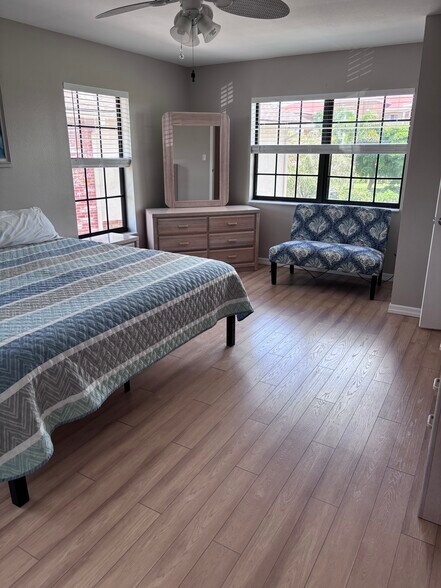 Main bedroom - 3335 Purple Martin Dr