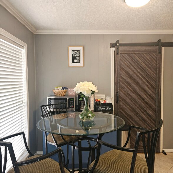 Building Photo - 5311 Costa Mesa St