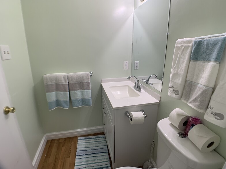 Building Photo - 14233 Oakpointe Dr