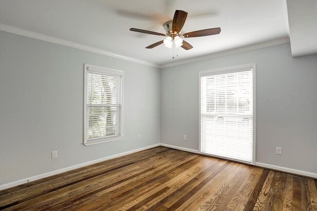 Building Photo - 5516 Chenevert St