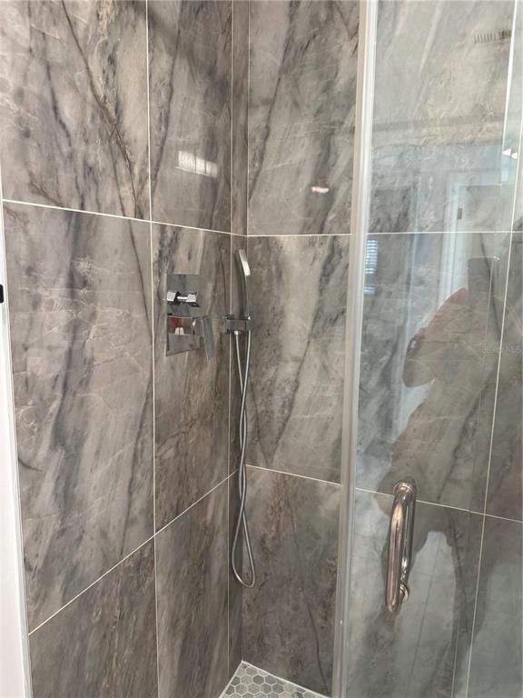 Building Photo - 5617 Gateway Dr