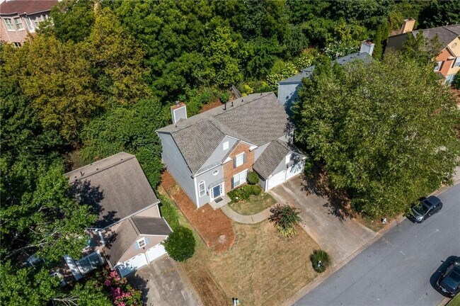 Building Photo - 13030 Carriage Park Ln
