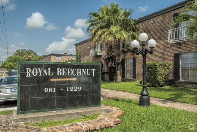 Building Photo - Royal Beechnut