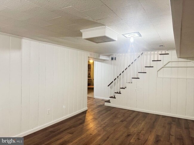 Building Photo - 4402 Ives St