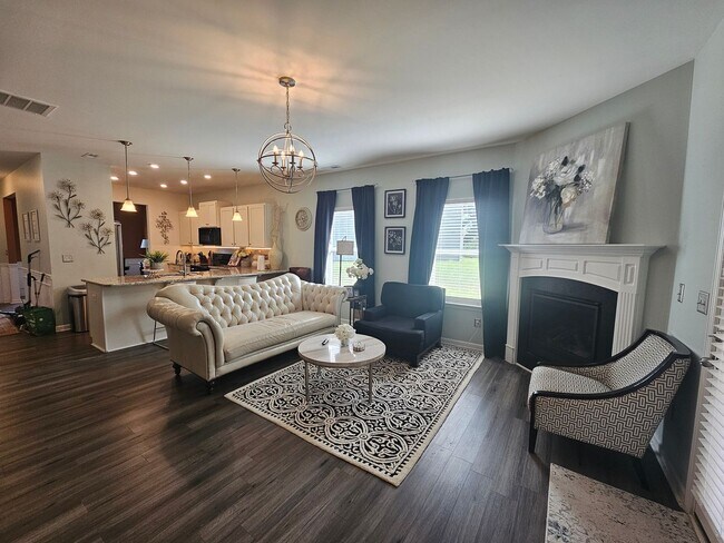 Building Photo - 514 Lionheart Ln