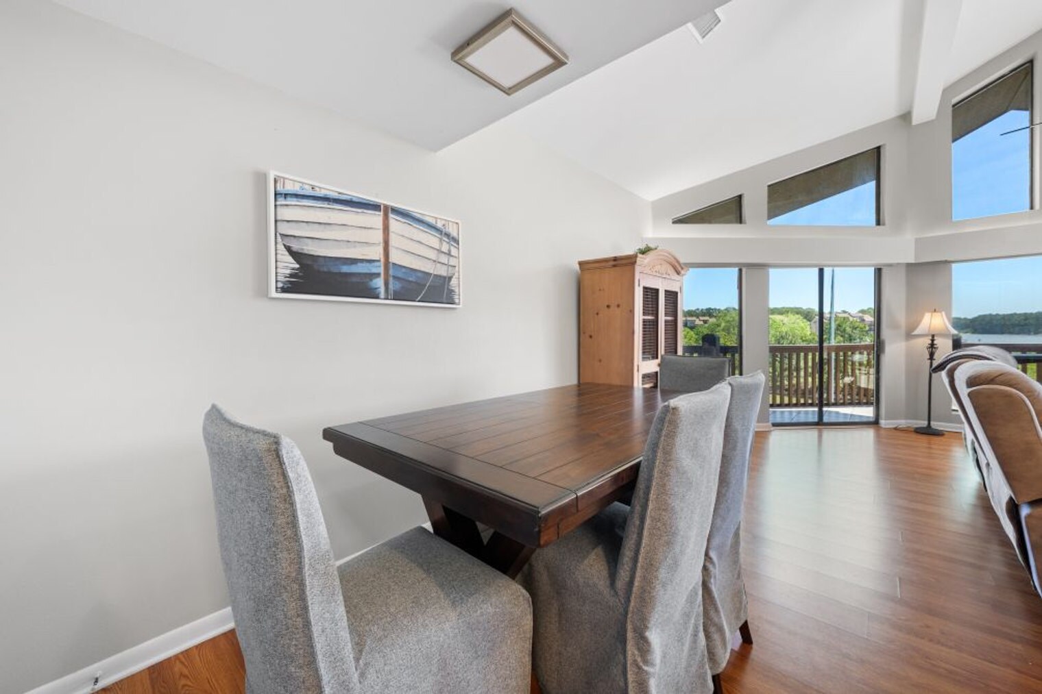 Building Photo - 3806 Spinnaker Dr