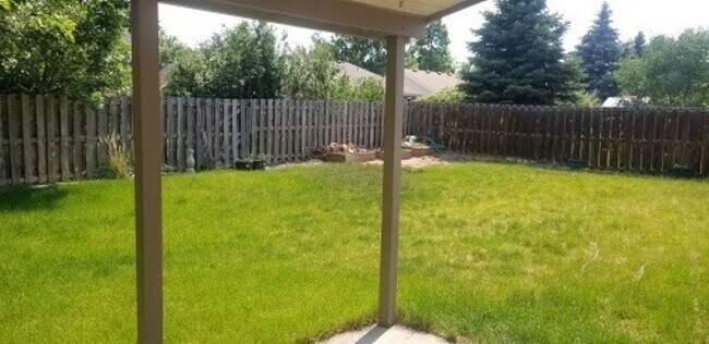 Building Photo - Beautiful Home in W Fort Collins