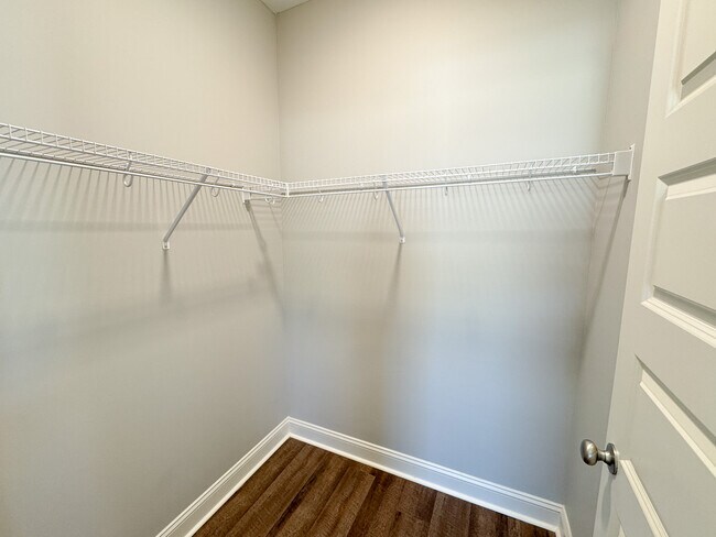 Building Photo - 232 Firefly Ln